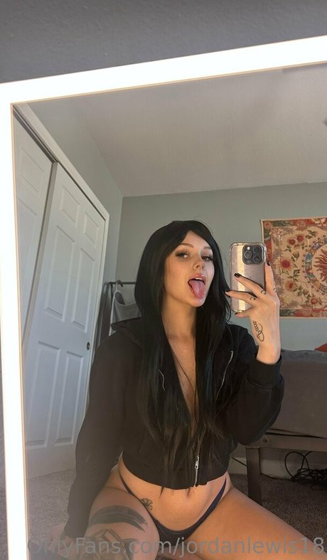 jordanlewis18 OnlyFans-Leaks