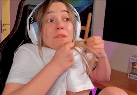 miafitz Nackt auf OnlyFans Leak