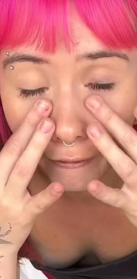 Julia K Barni OnlyFans