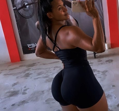 _flavialavinea OnlyFans