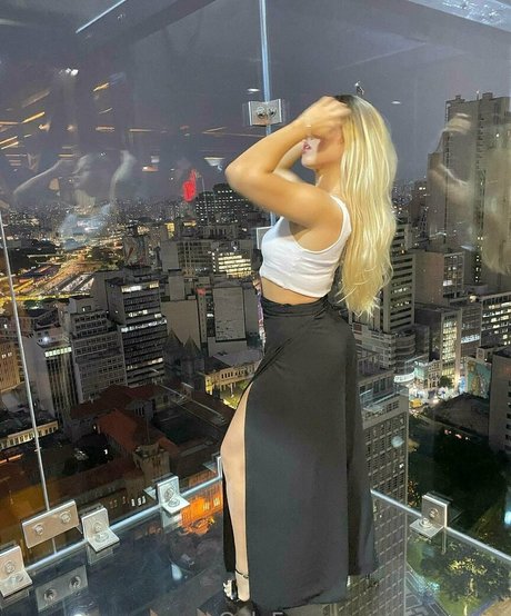 miawhitez OnlyFans Leak