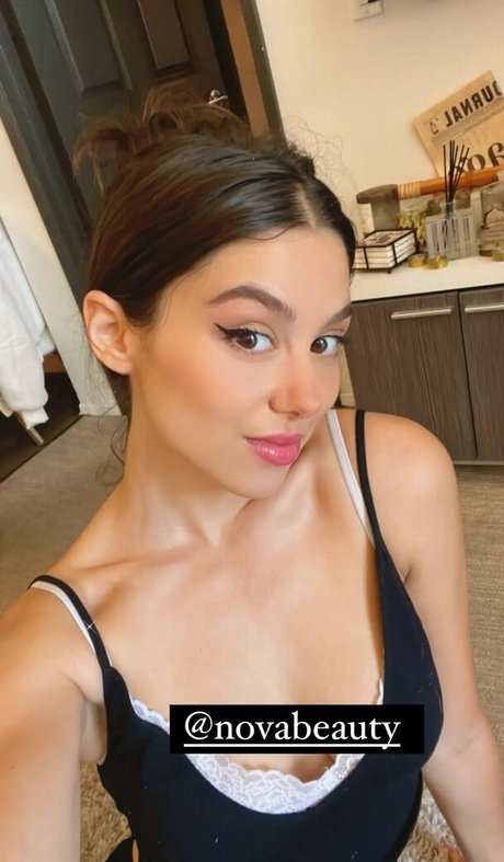 Kira Kosarin XXX OnlyFans