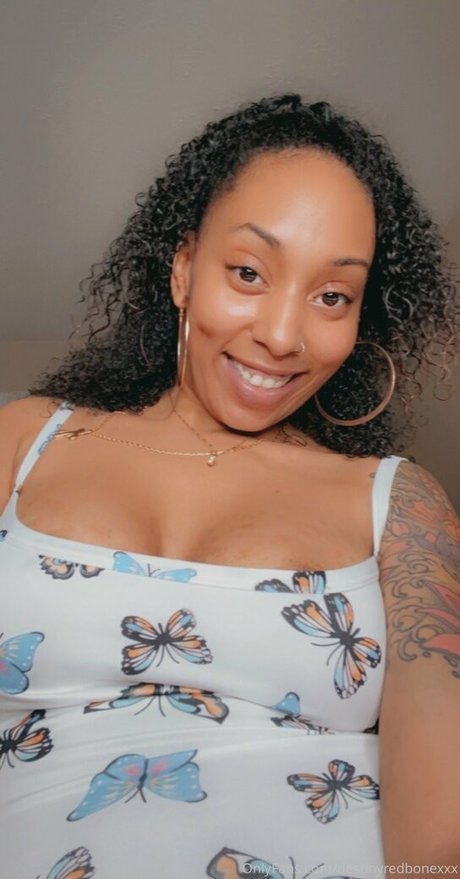 destinyredbonexxx OnlyFans nackte Brüste