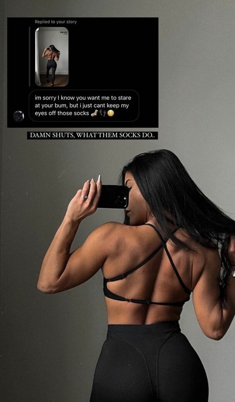 Leah Shutkever OnlyFans Star