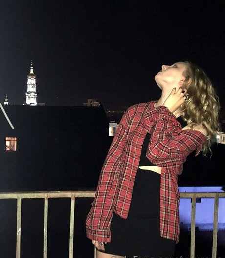 yourene OnlyFans Nacktfotos