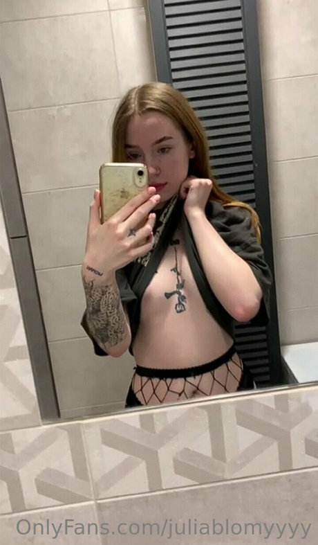juliablomyyyy OnlyFans Nackt