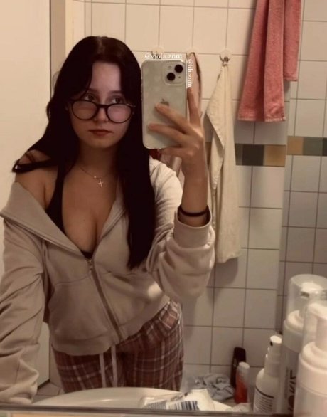 Jouerdis OnlyFans-Komplettinhalte