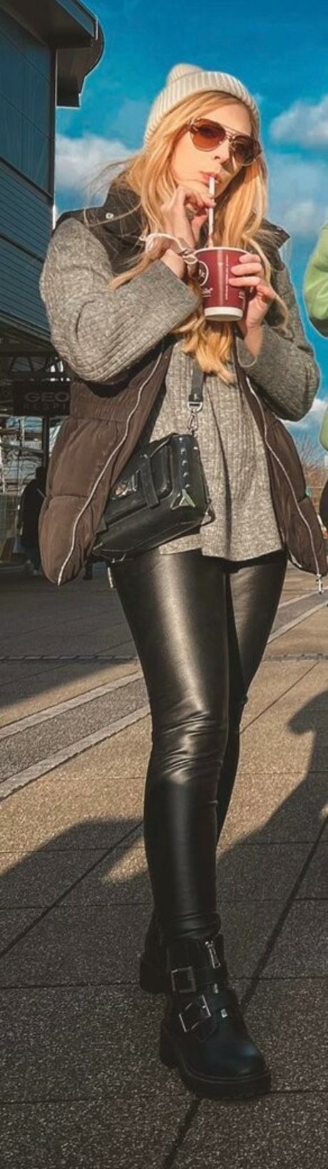 Milschbaum Nacktbilder geleakt OnlyFans Aufgedeckt