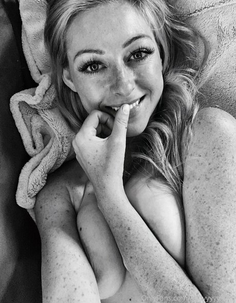 Abbyyyyyx0x0 Neues OnlyFans