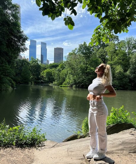 monster-onlyfans sexy Foto