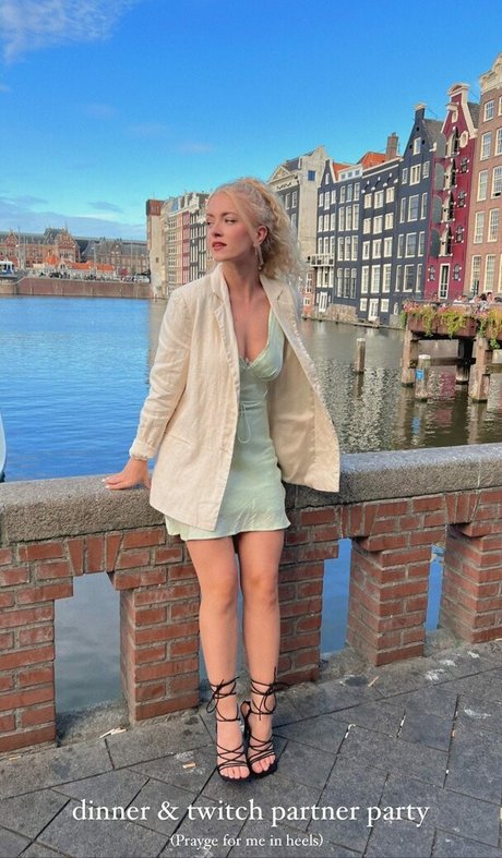 Mimi Lintrup OnlyFans-Bilder