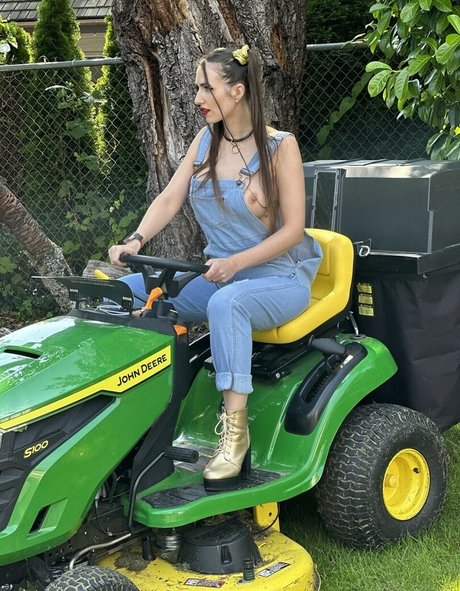 Piper Blush Strip OnlyFans