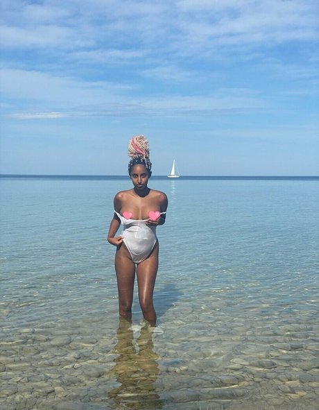 hickiesnbubbles OnlyFans Model Fotos