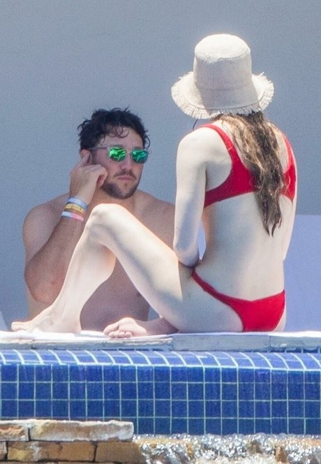 Hailee Steinfeld OnlyFans Leaks Gratis