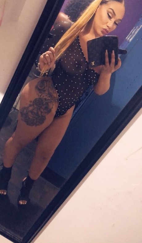 melifineass Neue geleakte OnlyFans-Inhalte