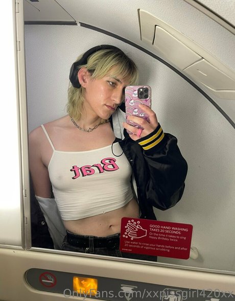 xxpissgirl420xx XXX OnlyFans