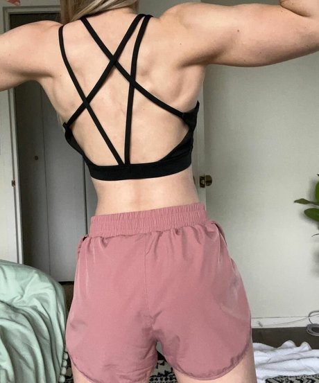 Petitenfit Nacktbilder OnlyFans Leak