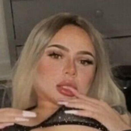 valentinee xo OnlyFans-Inhalte