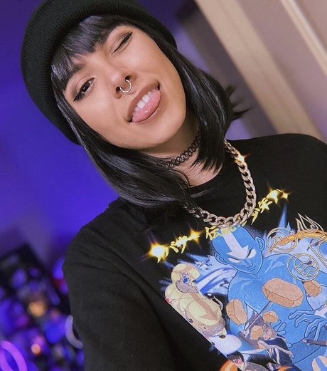 Luna Bloom OnlyFans geleakt