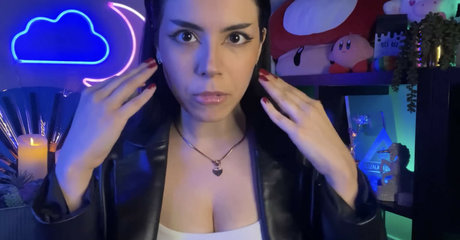 Luna Bloom OnlyFans-Leaks