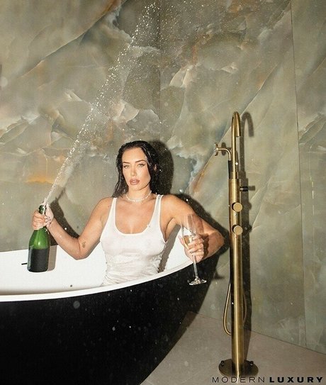 Anastasia Karanikolaou Nacktbilder geleakt