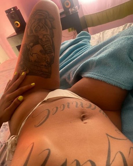 Nabrisa OnlyFans Pornografie geleakt