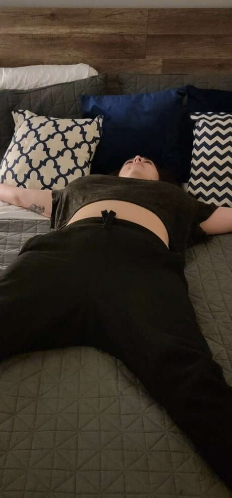 Alluux OnlyFans Archiv