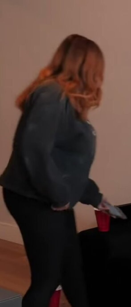 Alluux OnlyFans-Fotos