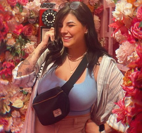 Alluux OnlyFans Bilder nackt