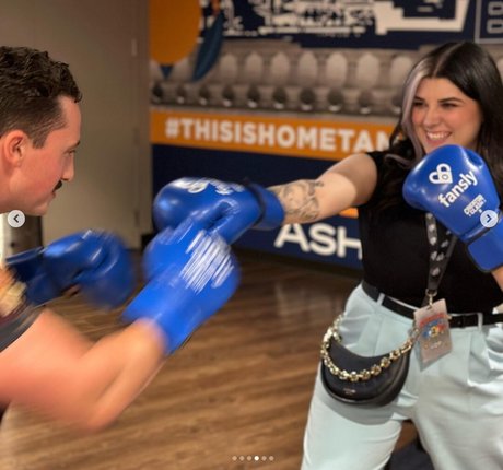 Alluux OnlyFans Leaks