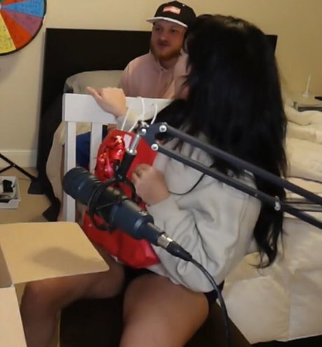 Cinnabrit OnlyFans Bilder