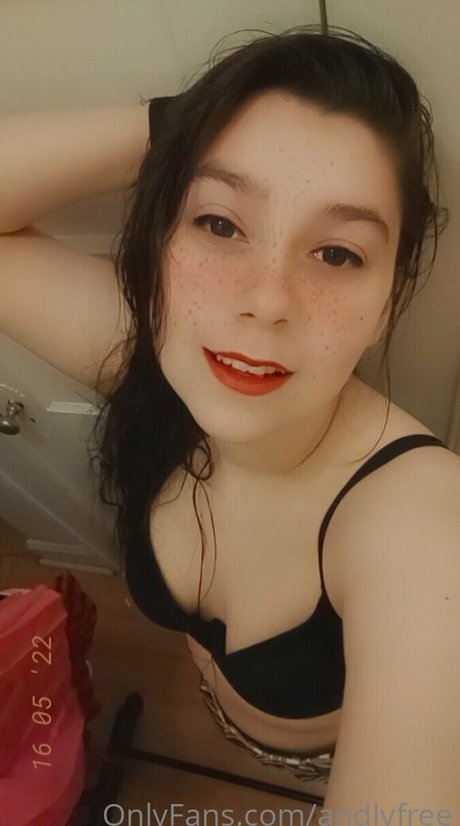 andlyfree Leaks von Nacktbildern auf OnlyFans