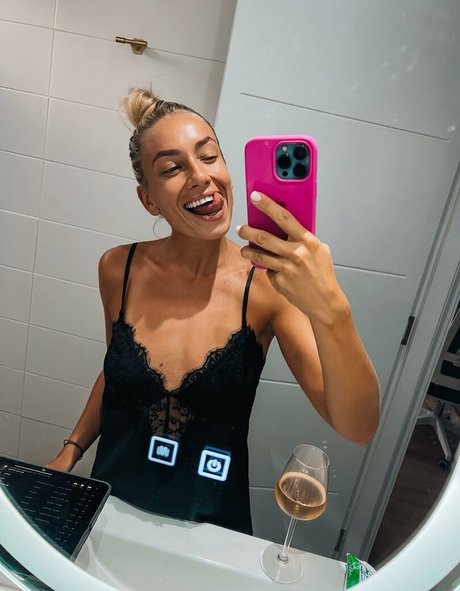 Amy Love Nacktbilder OnlyFans