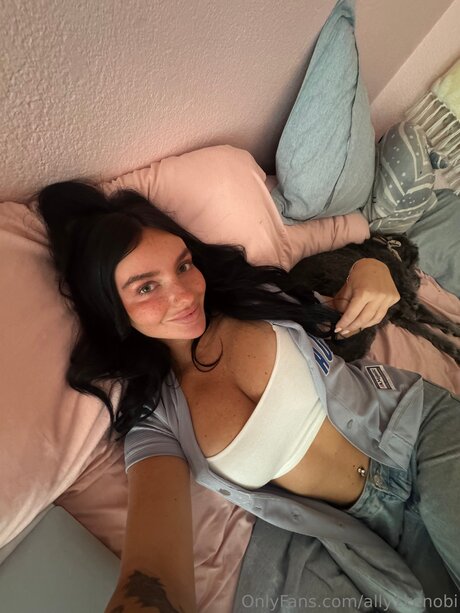 Ally1kenobi Unzensiert OnlyFans