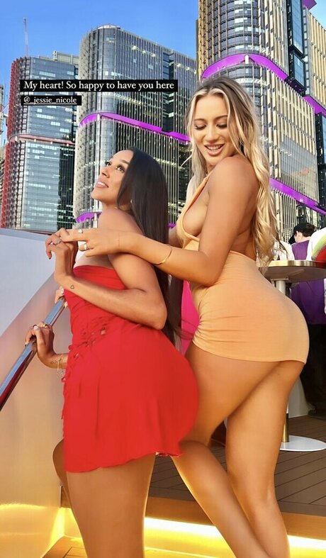 Kiwi Stunner Tasmyn Rose Heiße OnlyFans Inhalte