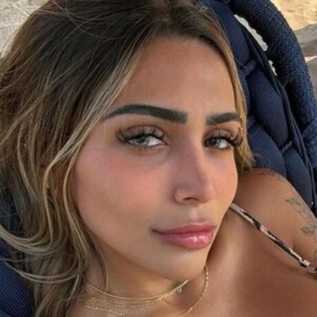 Suellen Souz OnlyFans Bilder