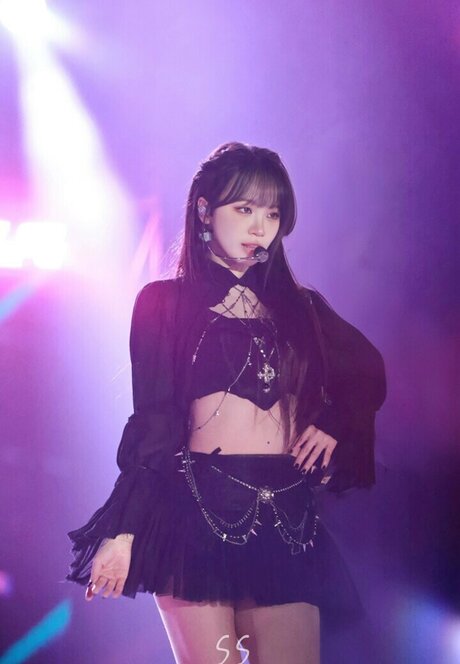 Kim Chaewon OnlyFans gratis