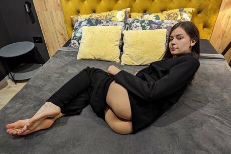 honeyyykate XXX OnlyFans