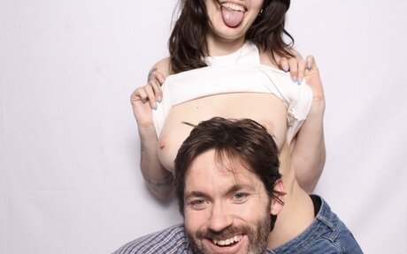 Photobox Flashes NurlyFans-Pornoleaks