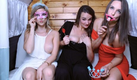 Photobox Flashes OnlyFans geleakt