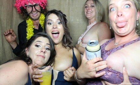 Photobox Flashes OnlyFans Gratis Porn