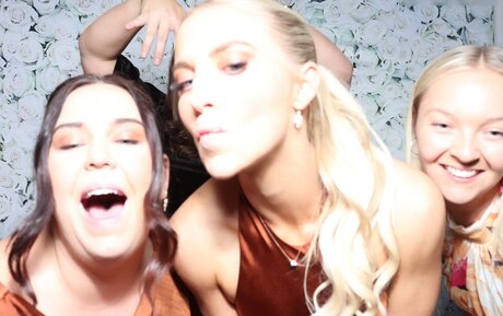 Photobox Flashes Leaks von Nacktbildern auf OnlyFans