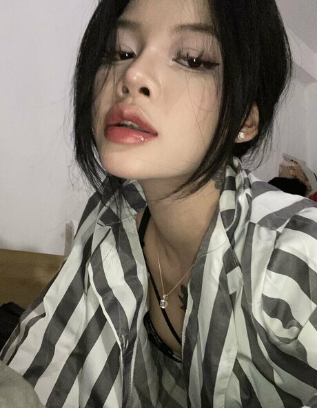 Tr n Th i T m Chi n Nacktbilder von OnlyFans geleakt