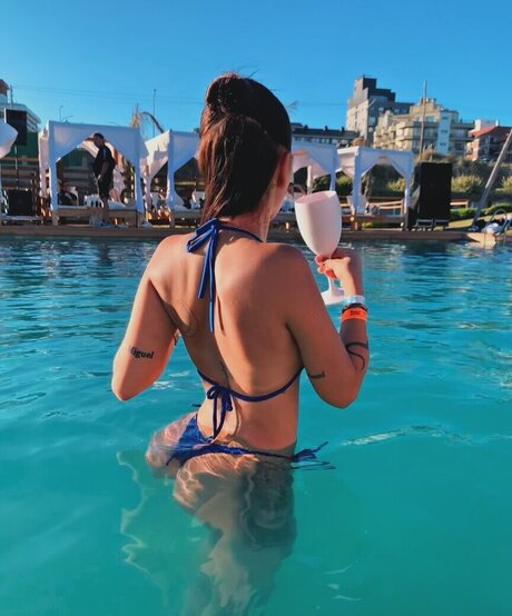 Nahiarabrenn Oben ohne OnlyFans