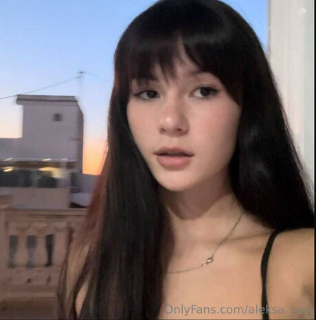 Aleksa sun OnlyFans-Post