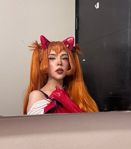 likeviolence_ OnlyFans Model Fotos