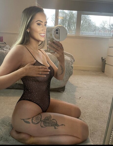 onlychlo3 OnlyFans Brüste Bild