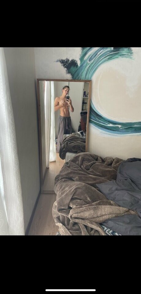 The Nude Hippie OnlyFans Inhalte