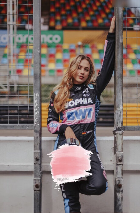 Sophia Fl rsch OnlyFans-Seite