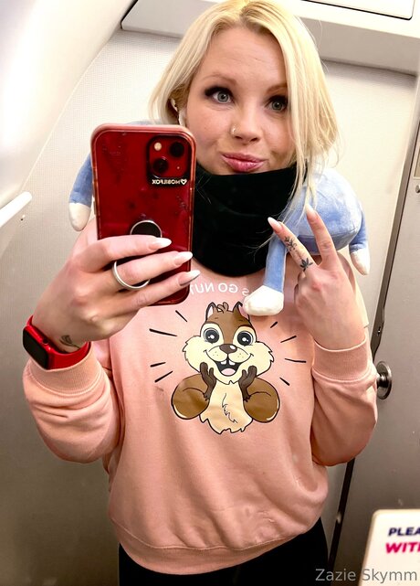 zazieskymm OnlyFans Pornografie